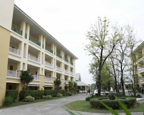 Palette The One Residence Hotel Hotels near BTS-Bangna
