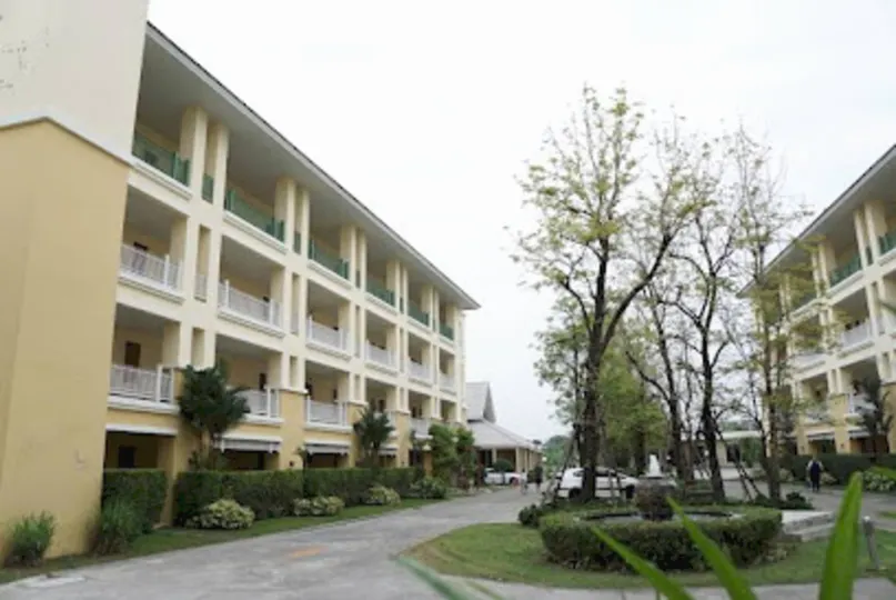 Palette The One Residence Hotel