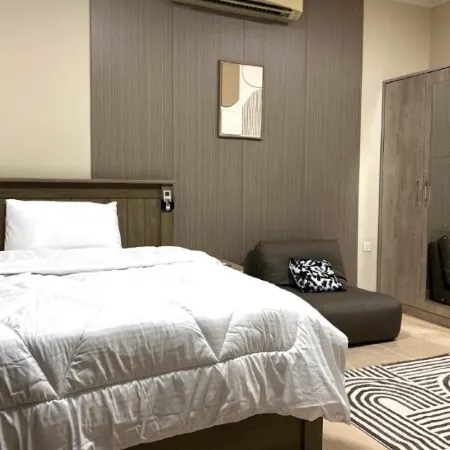 Peaceful 2BR Escape Close to Everything
