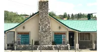 Economy Guest Village Rock Springs near I 80 - sarapan