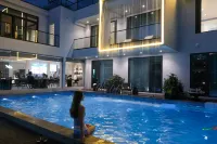 Moon Valley Pool Resort (Wannan Sichuan- Line Moon Bay Scenic Area Branch) - 4 stelle