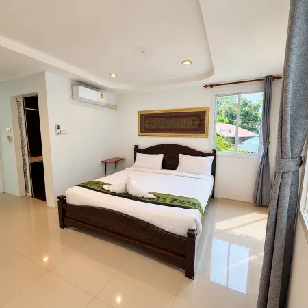 Fahsai Bay Villa
