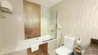 Sunday Hotel Dubai Creek Deira formerly Excelsior Downtown - Beach