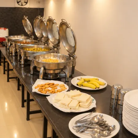 Mansarover Hotel & Banquets Hotels in Bareilly