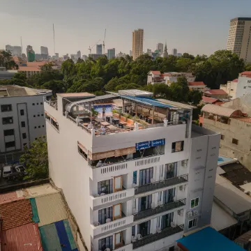Pooltop Phnom Penh