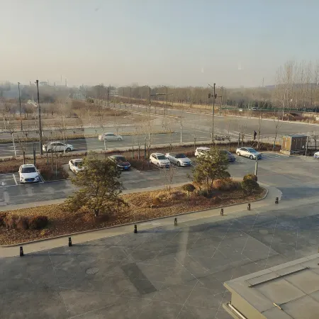 Atour Hotel Jincheng Gaoping East High-speed Railway Station