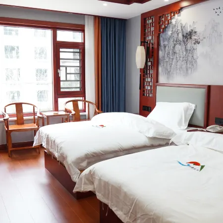 Baili Dujuan Somayue Su B&B