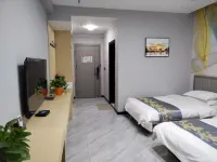 Shengjin Business Hotel - parking