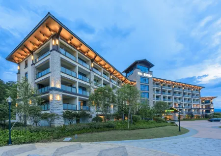 Kaiyuan Manju Hotel (Hangzhou Qiandao Lake) Отели рядом с достопримечательностью «Национальный лесный парк озера Цинь-Южная ворота»