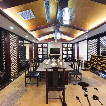 Guangwushan Hot Spring Tourism Hotel Ξενοδοχεία στην πόλη Ναντζανγκ
