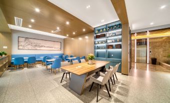 Lizhi Impression Hotel