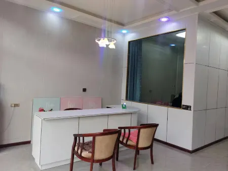 Dingqing Hongxin Business Hotel Отели в г. Динцин