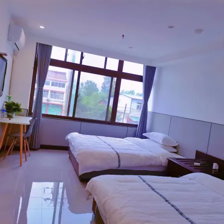 Xixiang Muhe Homestay (Daming Palace Building Materials Market)