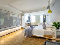 Qiuyoung Smart Hotel (Taiyuan Changzhi Road North America Xintiandi Branch) Hotels near Changfeng Street
