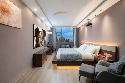 โรงแรมธีมภาพยนตร์เซินเยว่ คุนหมิง โรงแรมใกล้มหาวิทยาลัยเทคโนโลยีคุนหมิง