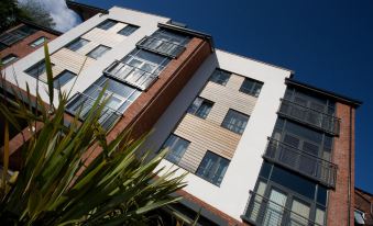 Roomzzz Leeds Headingley