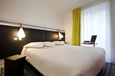 ibis Styles Paris République Hôtels à : Paris