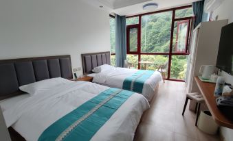 Ruizi Farm, Shennongjia