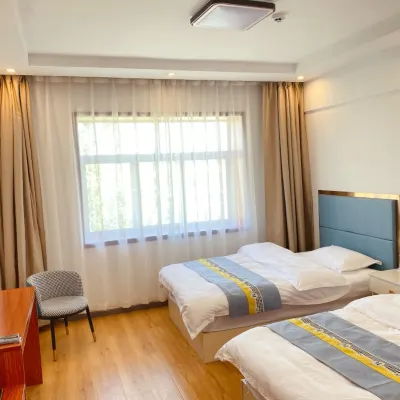 Starway Hotel Sudah Hotels near Zanda Earth Forest National Geopark
