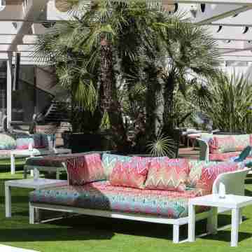 Fairmont Grand Hotel Geneva Hotel Exterior