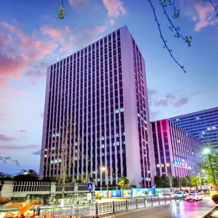 James Joyce Coffetel Hotel (Zigong Huashang International City Huidong Park)