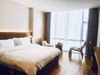 Li Lei B&B Hotel Hotels in Yuechi
