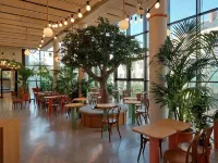 ดิ พีเพิล ปารีส มาร์แรก