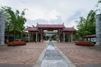 Linyi Brook Garden Hotel (Wuyuan Toni Black Square) - Mountain view