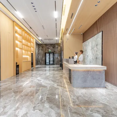 WAIFIDEN Hotel(Former Tokai Hotel - Xiaobei Metro Station - Free shuttle bus during Canton Fair) Отели рядом с достопримечательностью «Парк Луху»
