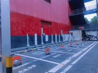 Victoria International Hotel (Maoming High-speed Railway Station Jiayan Branch) - parking