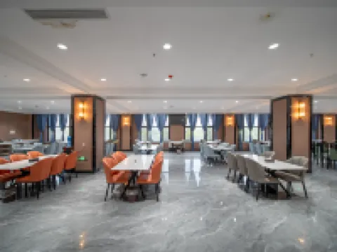 Marriott Holiday Hotel (Kuche Railway Station) Hotels in Kuqa