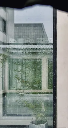 YinYi Hotel (East Ring Never Sleeps City Middle East Market Branch) Отели рядом с достопримечательностью «Changchun Normal University»