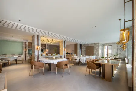 Lushan Yunjin Holiday Hotel (Guling Street) Отели рядом с достопримечательностью «Kuling Street»