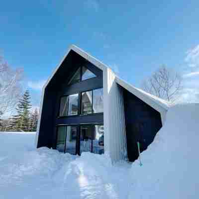 Niseko White Villas I Hotel Exterior