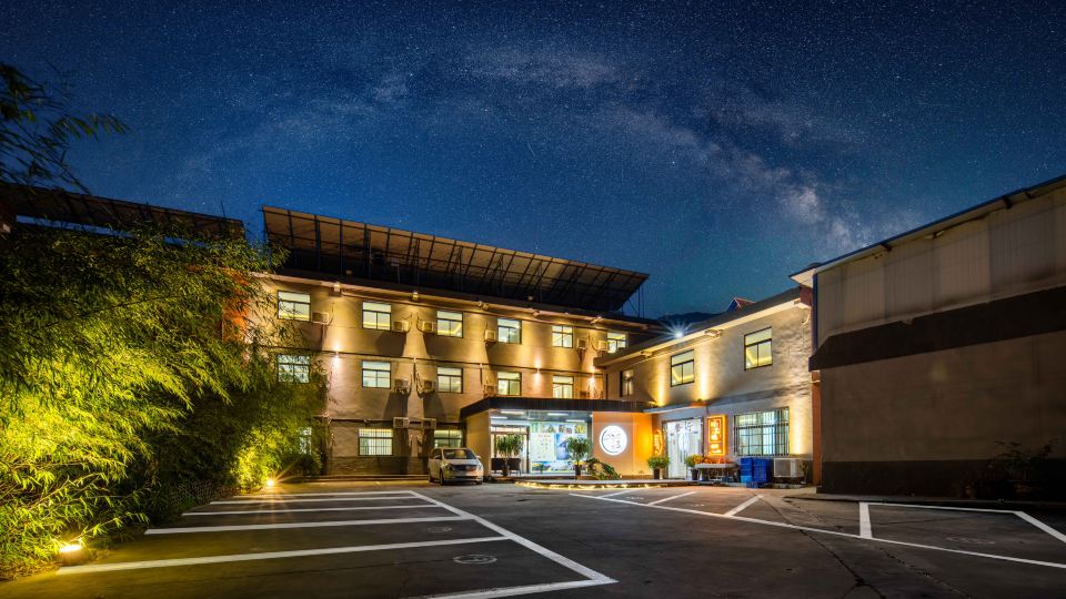 Gomo Hotel(Mount Huashan Scenic Area Visitor Center Store)