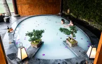 Xunyin Hot Spring Hotel - Hot Springs
