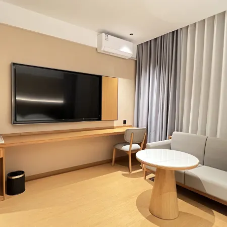 Jili Hotel (Zhao County Beiguo Shopping Mall)