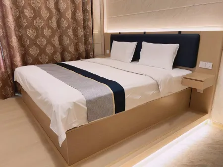 Jiatai Chain Hot Spring Hotel (Anshan Railway Station Branch) Отели рядом с достопримечательностью «School of Higher Vocational Technology， Anshan Normal University»