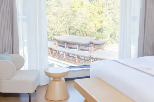 Lai Feng Ji Tian Qian Xi Grand Hotel