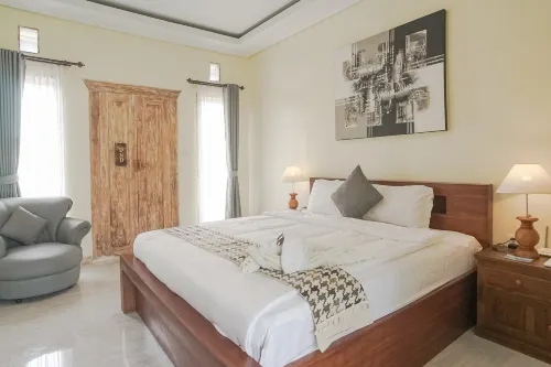 Giri Krisna Guest House