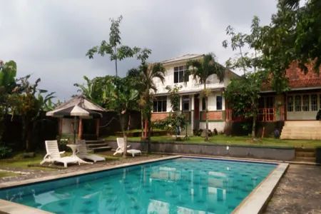 Cunang Hill Hotel & Resort