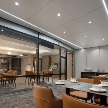 K·W High Altitude View Hotel (Chongqing Jiefangbei Pedestrian Street Hongyadong Branch)
