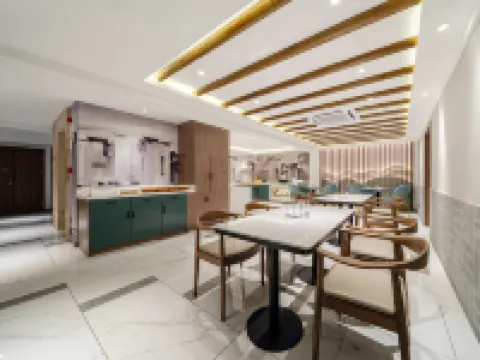 Magnotel (Jixi High speed Railway Station Branch) Hotels in Jixi