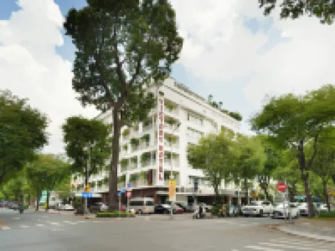 Victory Sai Gon Hotel Hotels near War Remnants Museum
