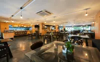 갤러리아 12 스쿰빗 방콕 바이 컴퍼스 호스피탈리티 - 조식 운영