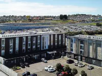 Ramada Suites by Wyndham Albany Hotels near QBE Stadium Function Centre