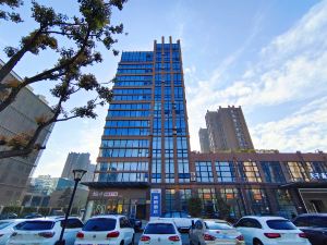 Qingfeng Apartment Hotel