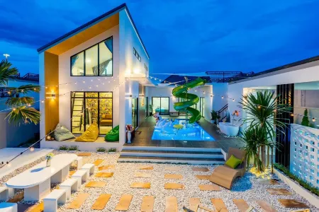 58/20 Pool Villa Отели рядом с достопримечательностью «Suwanmas Mongkol Temple»