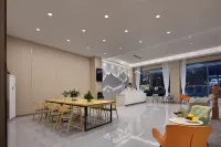Four Seasons Cloud Hotel - parkir