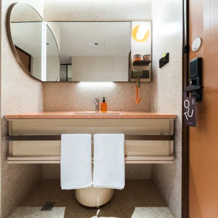 Orange Hotel (Liuzhou Poly Plaza)